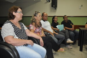 Cerca de 10 servidores acompanharam a reunião com a equipe do Giro pelo Interior