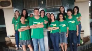 Unidos, servidores de Aparecida de Goiânia trabalham com a camiseta da valorização 