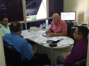 Presidente e vice-presidente do SINDJUSTIÇA em reunião hoje no TJGO: projeto de valorização em pauta